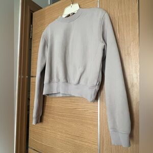 Aritzia cream/gray pullover XS
